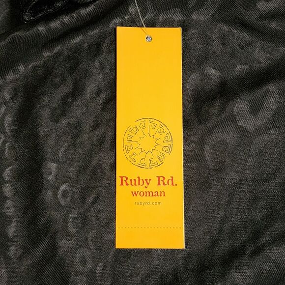 NWT Ruby Rd Womens Burnout Velvet Cheetah Blouse Black Velour 3/4 Sleeve Size 1X - Picture 7 of 10